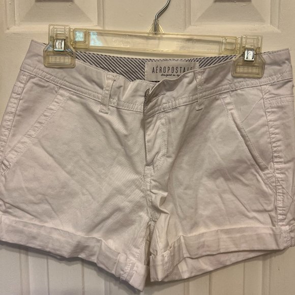 Aeropostale Pants - Aeropostale White Midi Twill Shorts Size 4